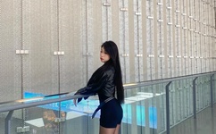 亚洲国产精华精品液好用吗?